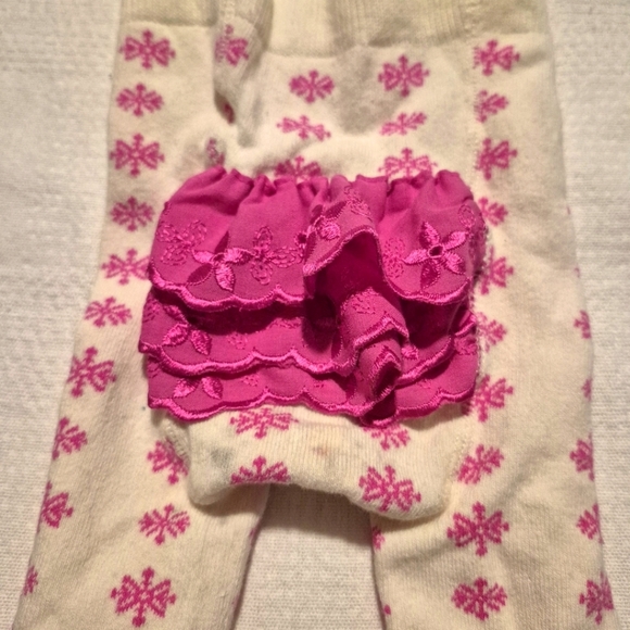 Hanna Andersson girls size 60 or 3-6 months footed tights, ruffles on tush VVGUC - Picture 3 of 5